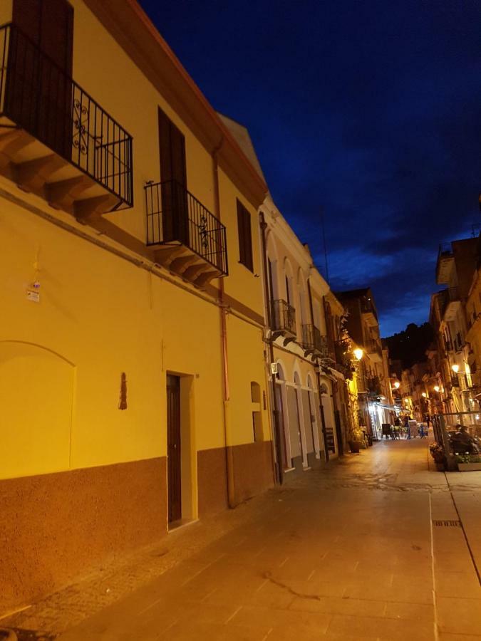 Casa Vacanze La Pavoncella Iglesias Exteriér fotografie