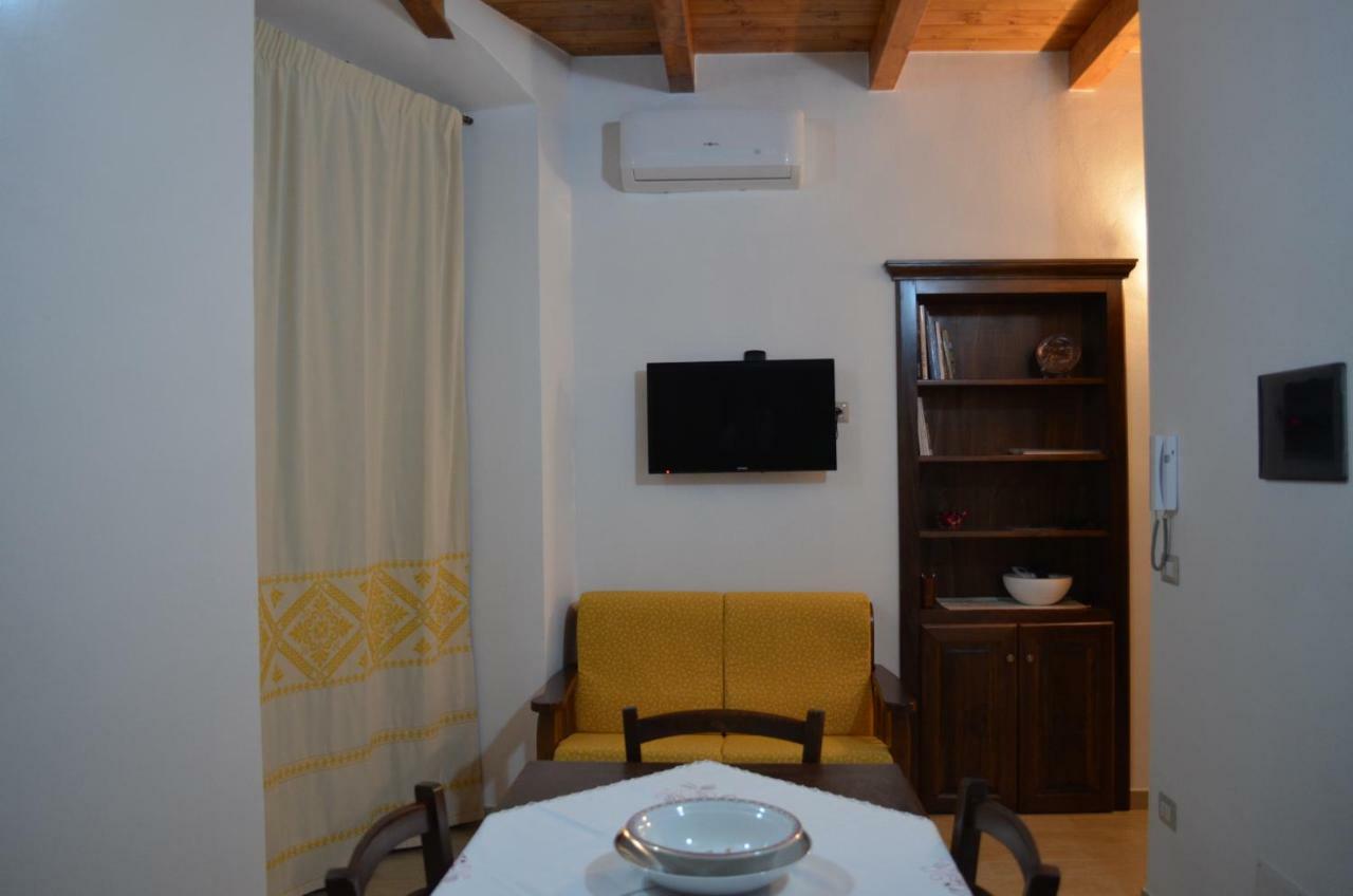 Casa Vacanze La Pavoncella Iglesias Exteriér fotografie