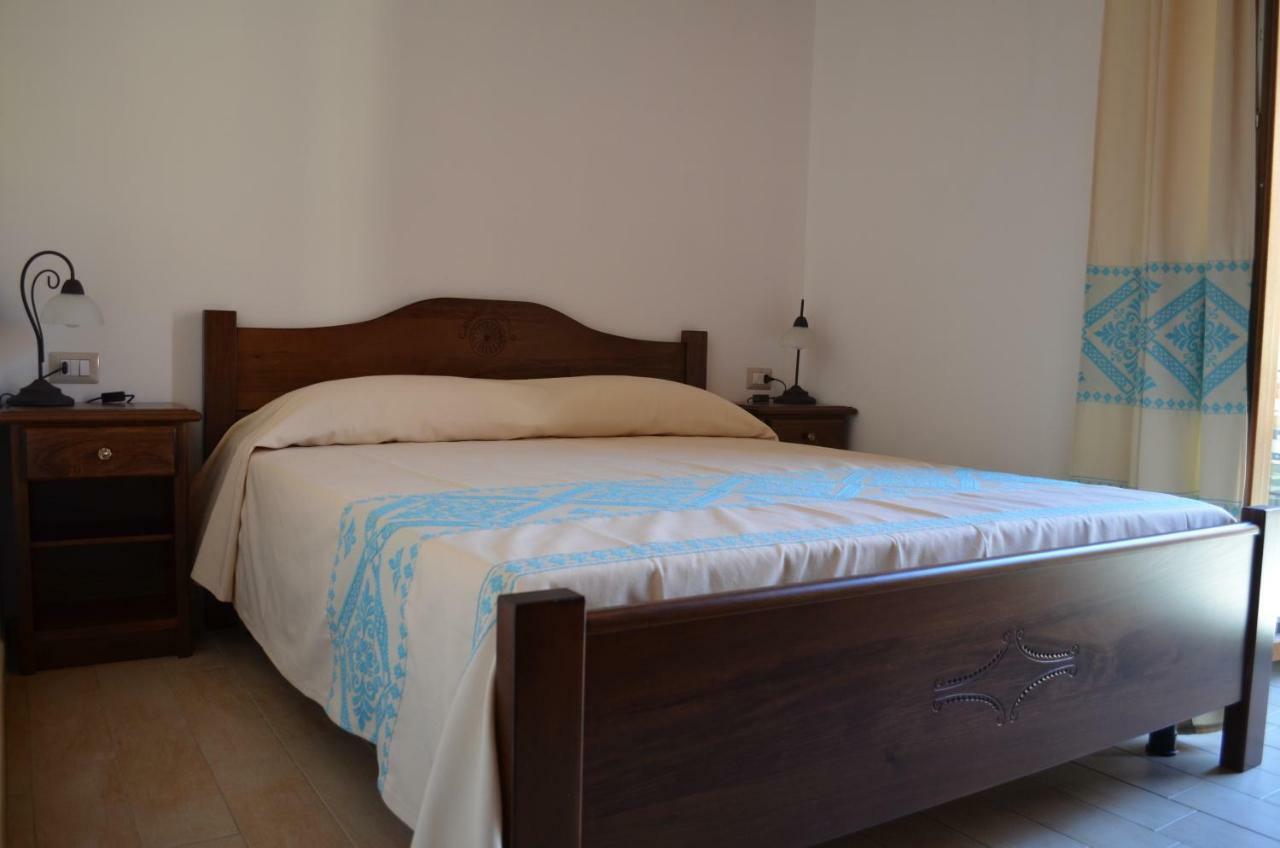 Casa Vacanze La Pavoncella Iglesias Exteriér fotografie
