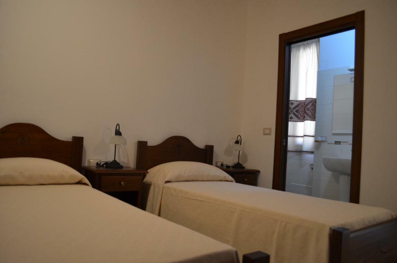 Casa Vacanze La Pavoncella Iglesias Exteriér fotografie